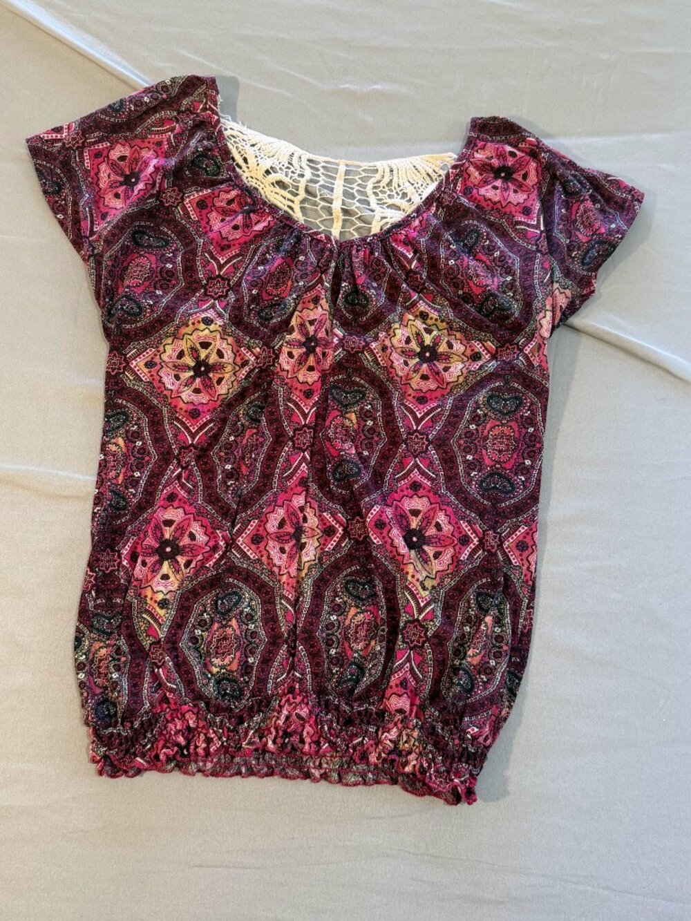 No Boundaries Juniors Paisley Print Crochet Lace Backed Shirt Size Large 11/13